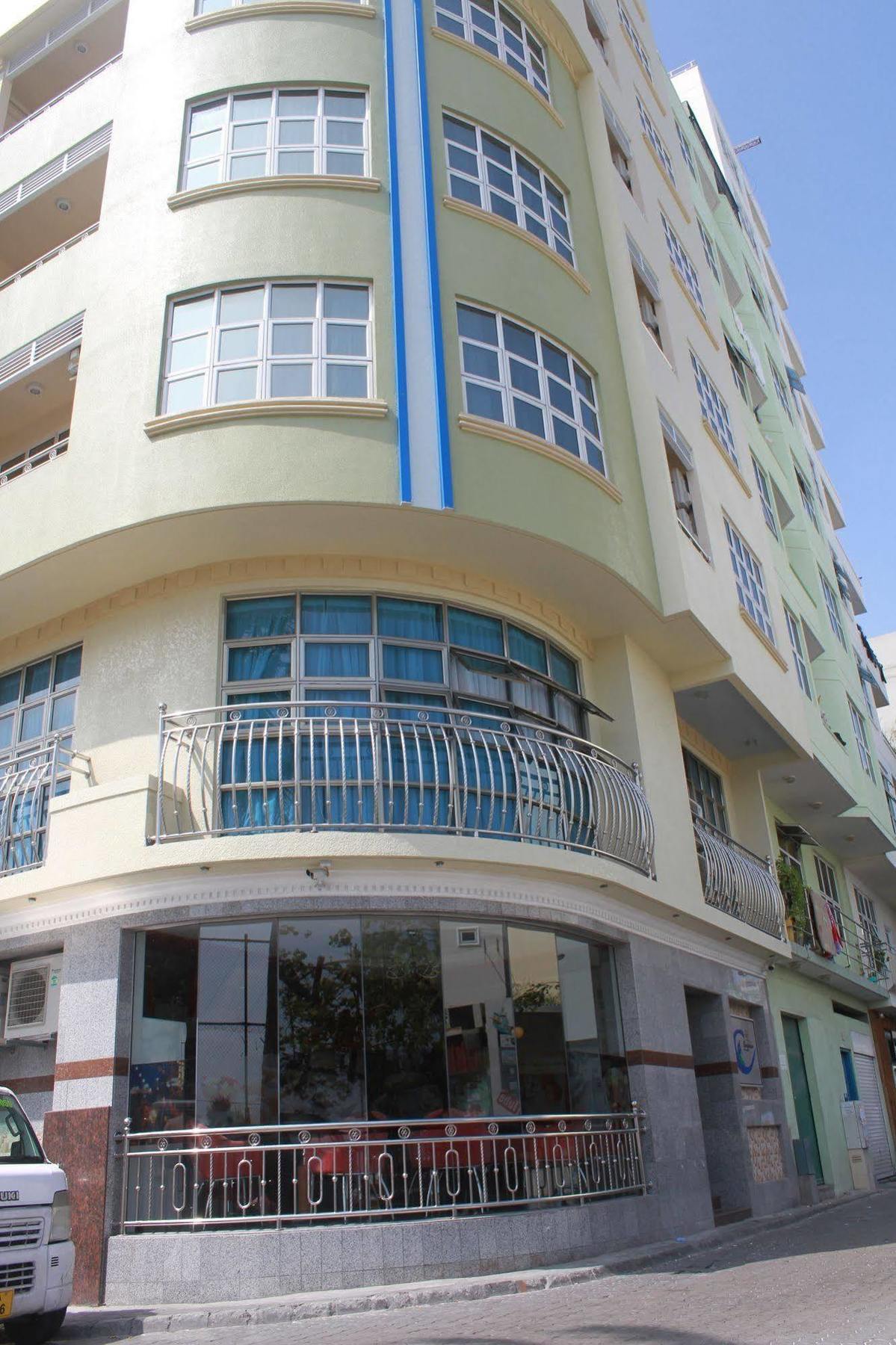 Surfview Raalhugandu Ξενοδοχείο Μαλέ Εξωτερικό φωτογραφία